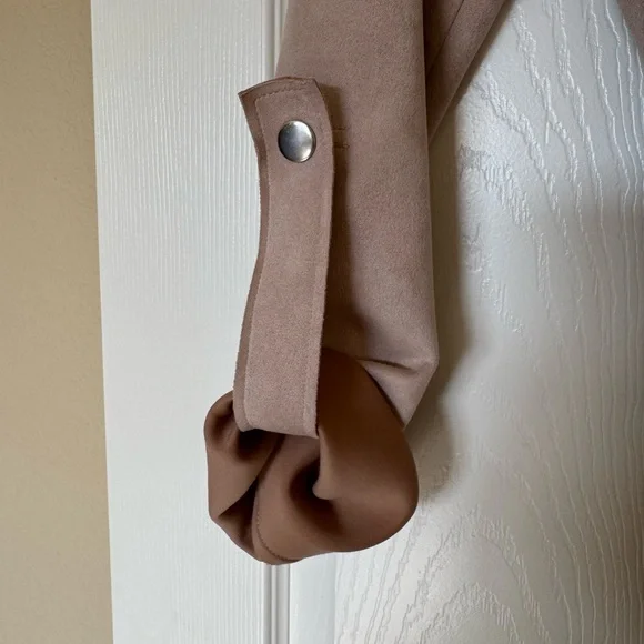 Forever 21 Beige Lightweight Suede Trench Coat - Picture 3 of 5